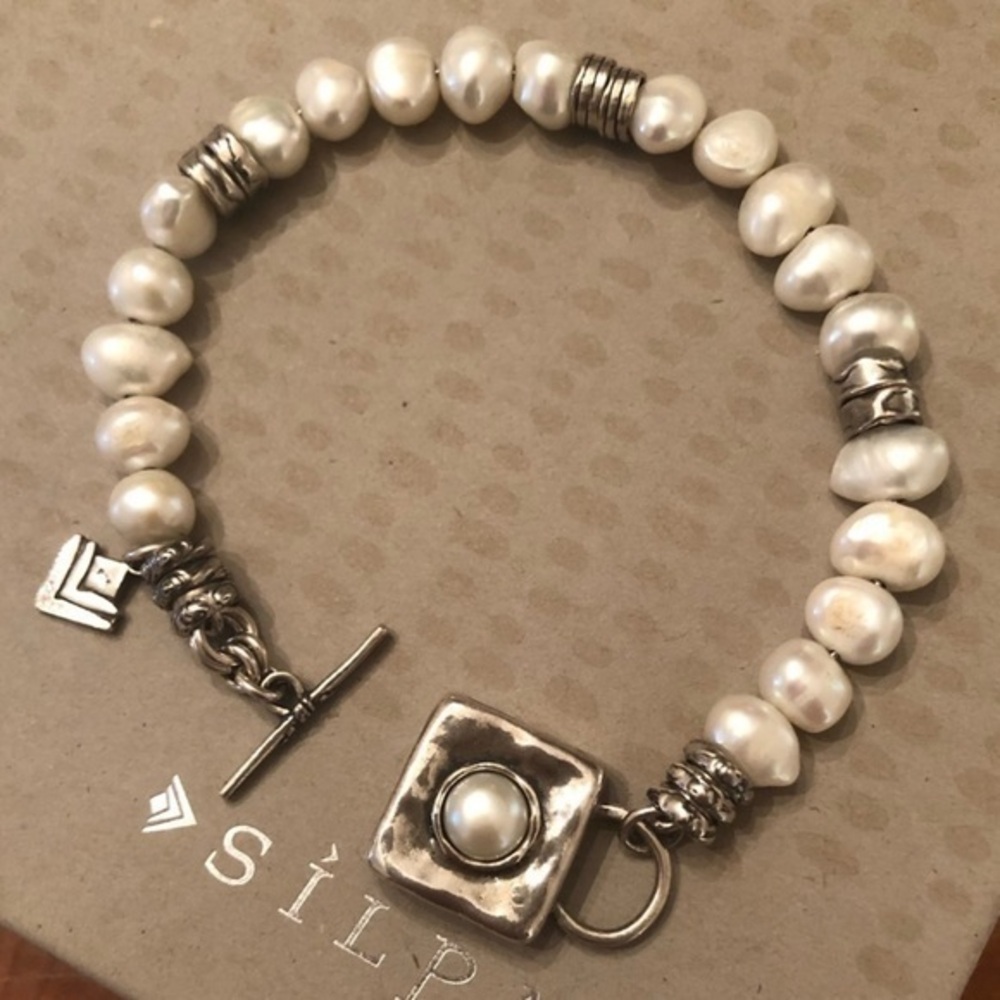 Vintage Silpada Bracelet Sterling Silver and Freshwater Pearl Bracelet B1439